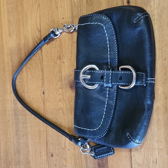 Coach Handbags - Coach Black Leather Wristlet 7.5x4.5" Zippered Main Compartment Snap Side Pocket